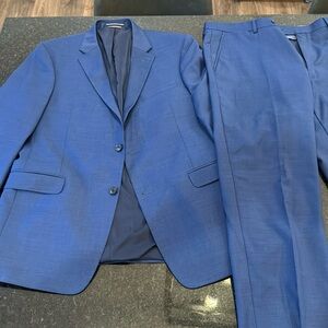Men’s Tommy Hilfiger navy suit